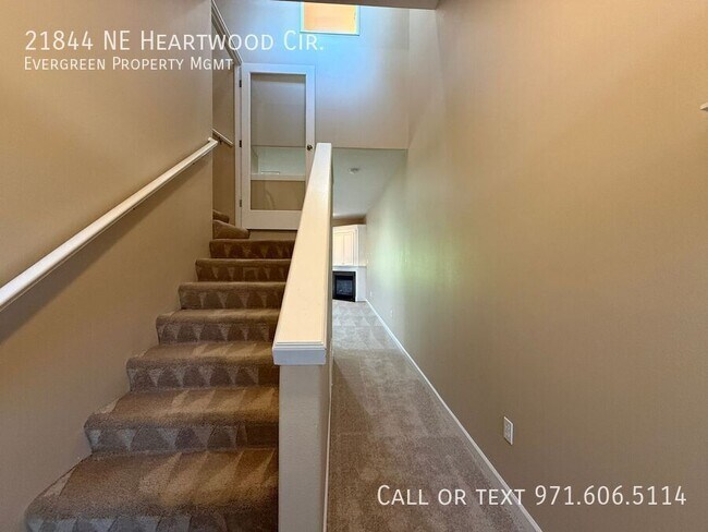 Foto del edificio - 21844 NE Heartwood Cir