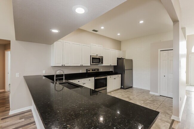 Building Photo - 2864 Meridian Point Ln