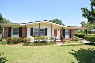 Building Photo - 328 Desmond Dr