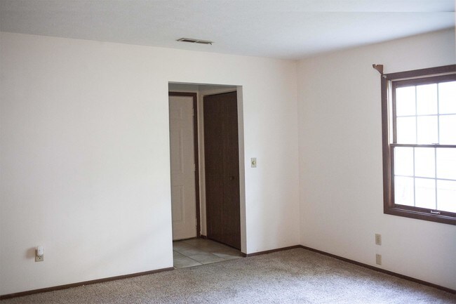 Building Photo - 1414-1416 Gurley Cir
