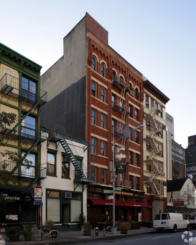 Primary Photo - 241-243 W Broadway