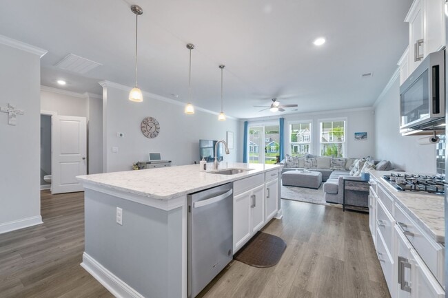 Building Photo - Stunning 5BR Home on Corner Lot with Upstairs Bonus Area & 2-Car Garage