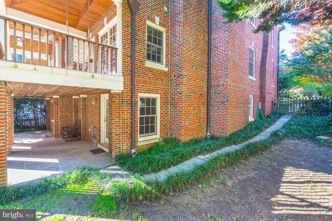 Foto del edificio - 4921 30th Pl NW