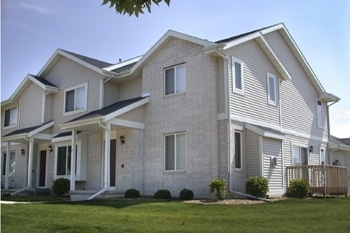 Building Photo - Madison Townhomes