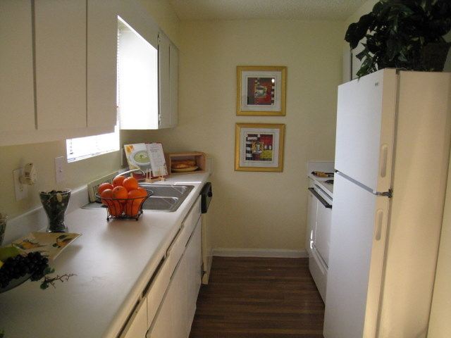 Building Photo - 4336 Pleasant Point Dr