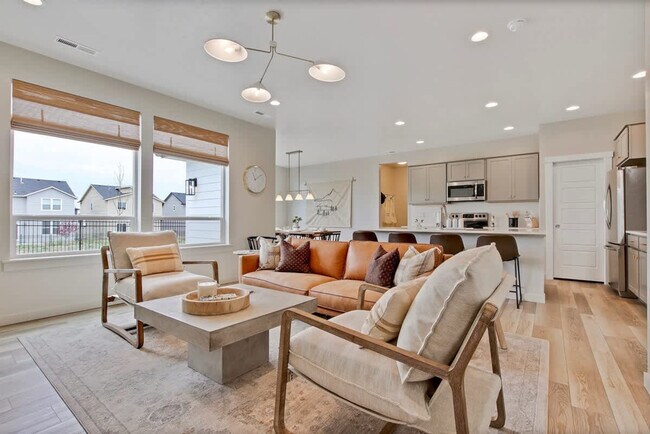 Foto del edificio - 313 S Iceberg Lake Ave