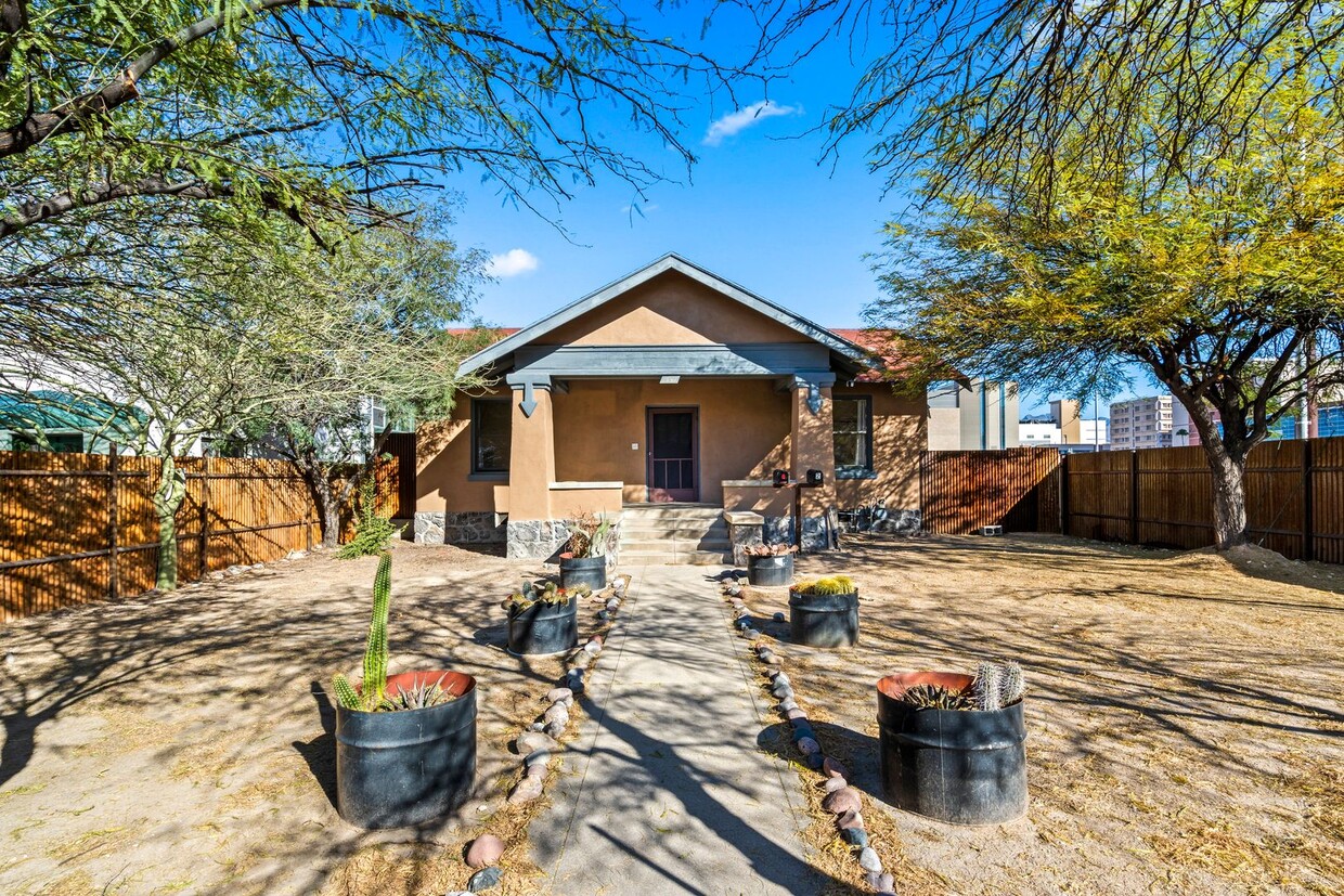 Foto principal - 1541 E Mabel St