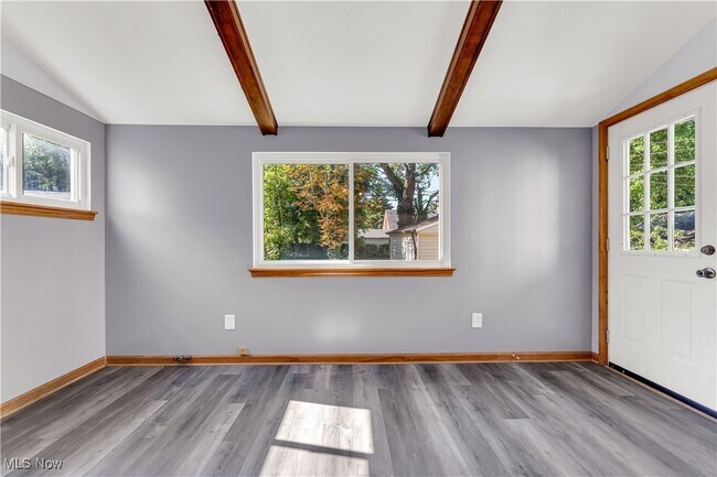 Foto del edificio - 9706 Park Heights Ave
