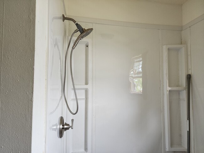 Foto del edificio - 4510 Windsor Dr