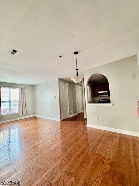 Foto del edificio - 143 Limerick Ln