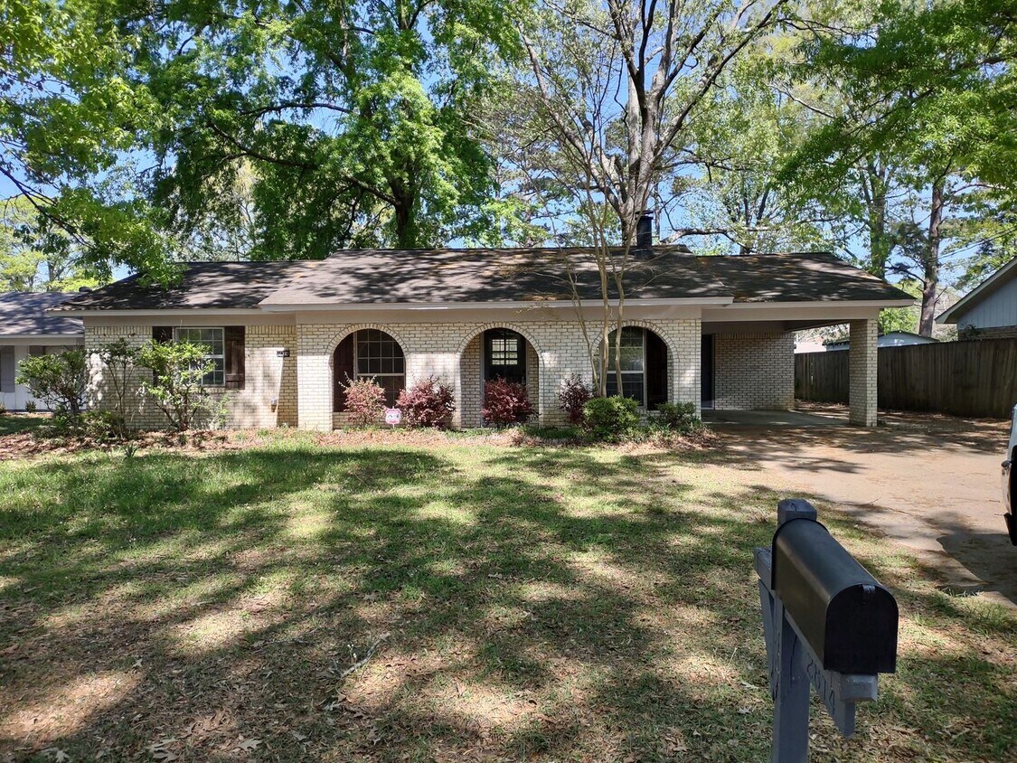 Foto principal - 2814 Teasley Dr