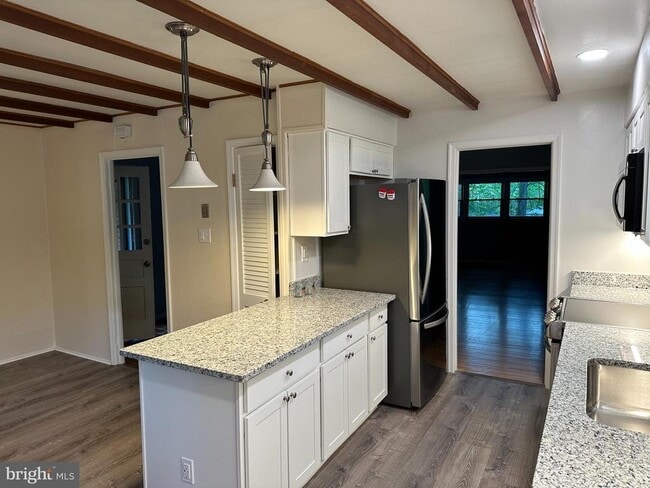 Foto del edificio - 6703 Tusculum Rd