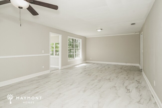 Foto del edificio - 4629 Harden Blvd