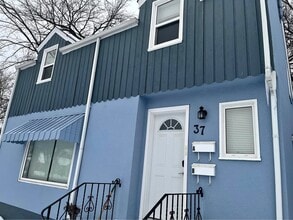 Building Photo - 37 Hespeler Ave