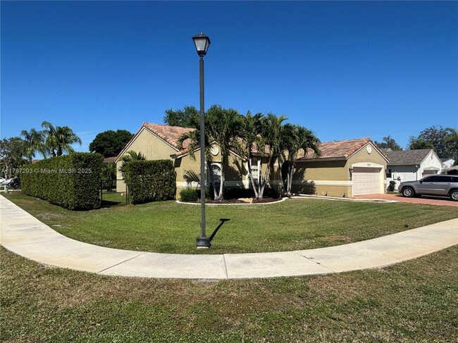 Foto del edificio - 9721 SW 15th Dr