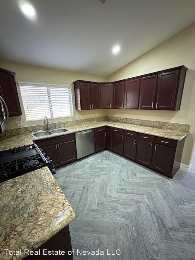 Foto del edificio - 3 br, 2 bath House - 852 Hollandsworth Ave