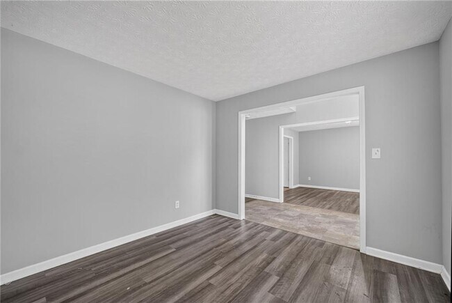 Foto del edificio - 530 Sterling Pointe Ct NW
