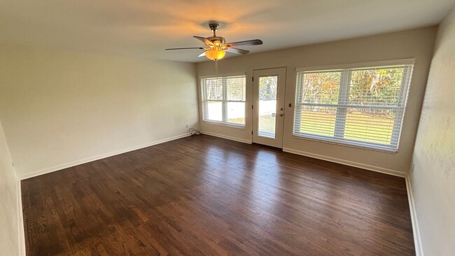 Building Photo - 3 Bedroom, 2 Bath in Altamonte Springs - P...