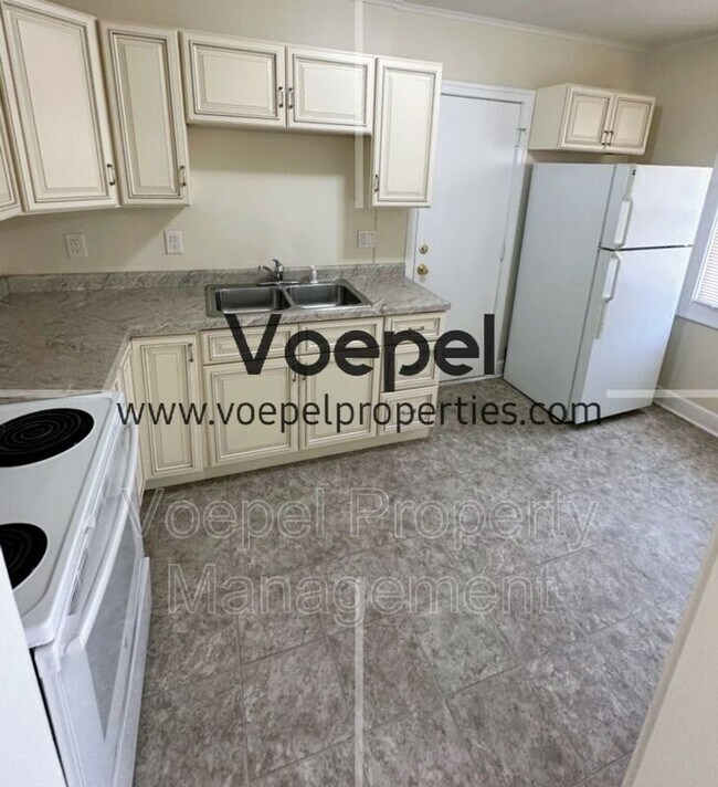 Foto del edificio - 1511 E 50th Terrace