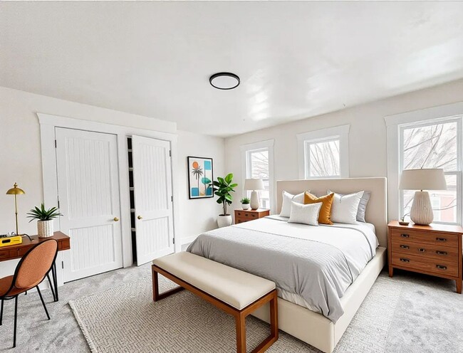 Building Photo - 4 Bedroom 1 Bathroom Rowhome in Lancaster!