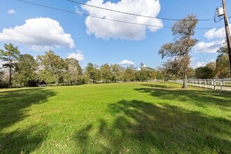 Building Photo - 1155 Whipporwill Rd