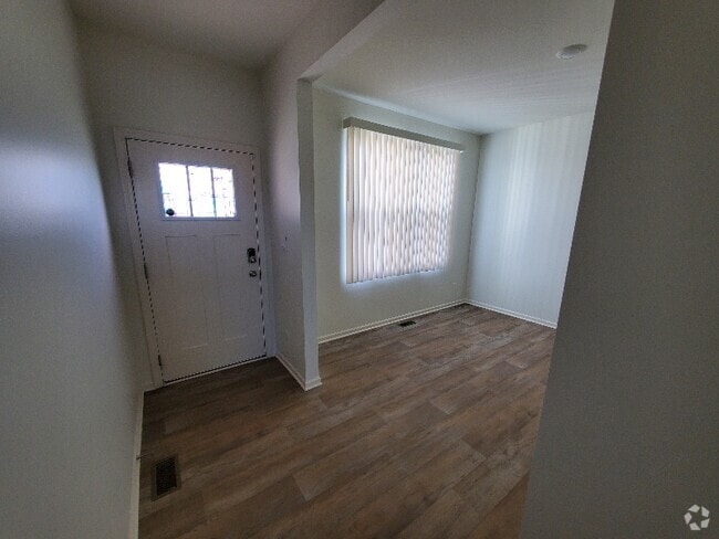 Building Photo - 7750 W 105th Pl
