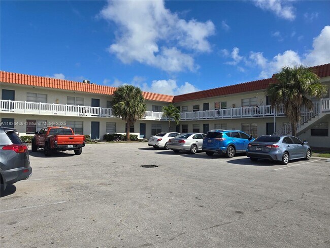 Foto del edificio - 405 SW 13th Pl