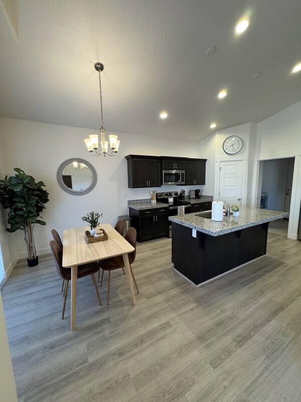 Foto del edificio - 7258 Crystal Brook Dr