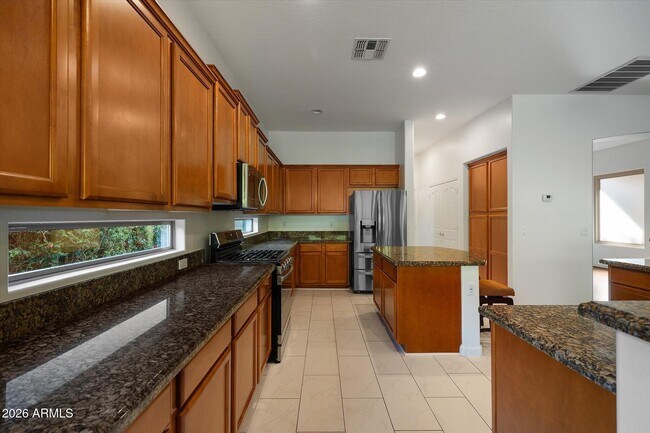 Foto del edificio - 4018 E Harrison St