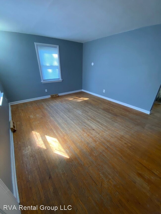 Building Photo - 2 br, 1 bath House - 1716 Yale Ave