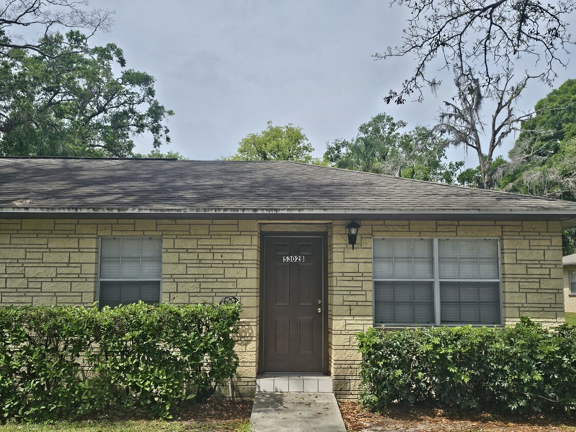 Primary Photo - 5302 Plum Ave