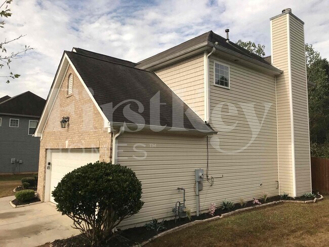 Foto del edificio - 3955 Medlock Pk Dr