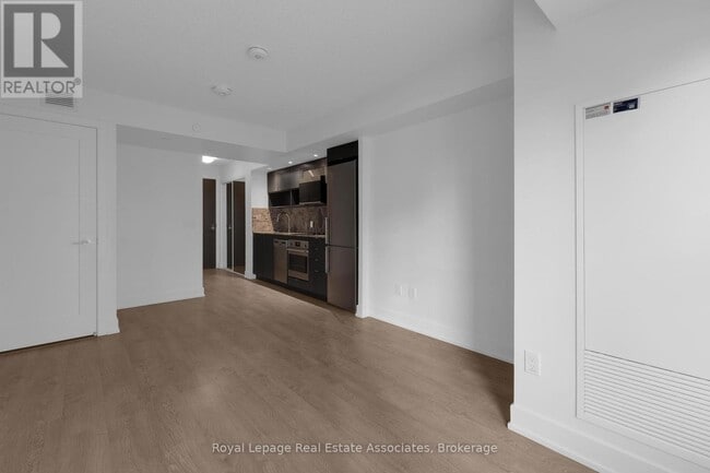 Building Photo - 9 Mabelle Ave