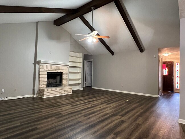 Building Photo - 16 Scarlet Maple Ct., Little Rock AR 72223...