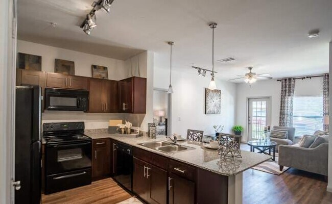 Building Photo - 1 bedroom in Pasadena TX 77505