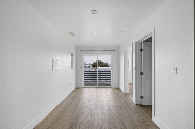 Foto del edificio - 310 S Breed St