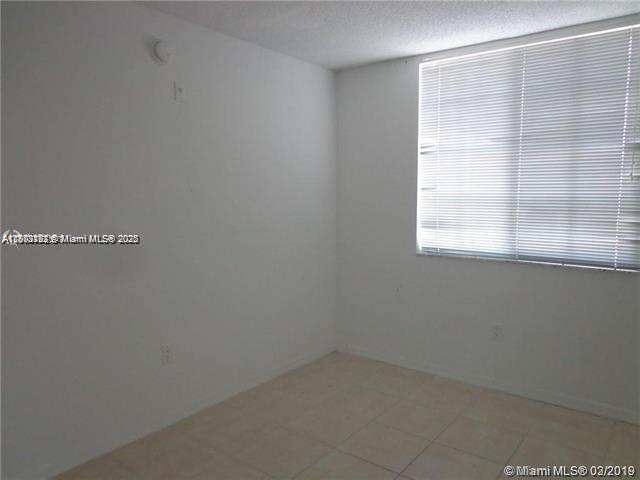 Foto del edificio - 777 SW 111th Way