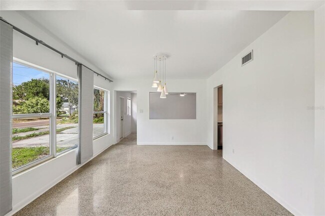 Foto del edificio - 1601 Triangle Ave