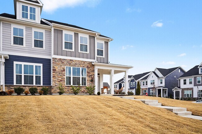 Foto del edificio - 3BR Like-New End-Unit Townhome – Wendell Falls