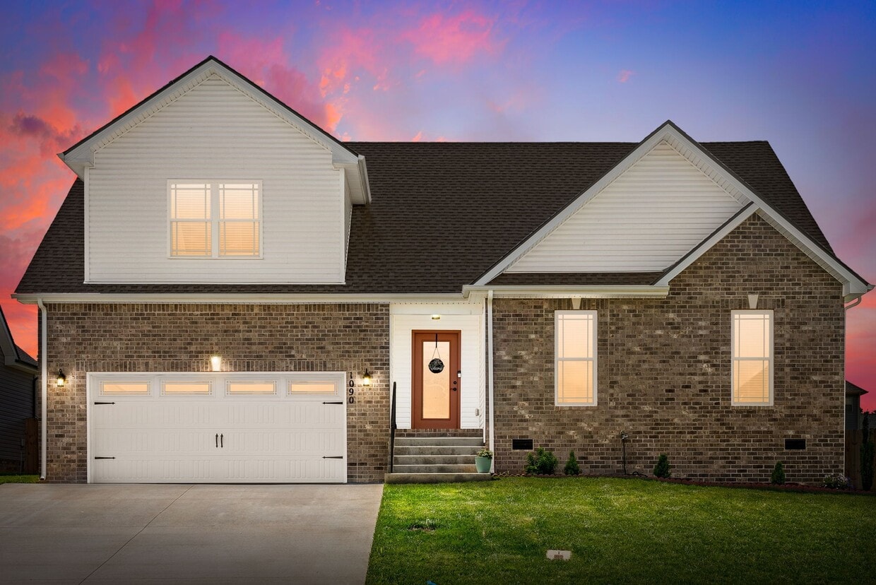 Primary Photo - 1090 Harrison Way