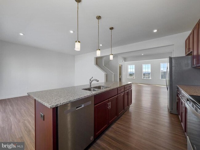 Building Photo - 96 Stafford Pl
