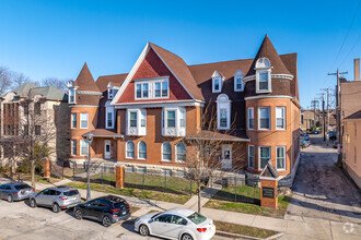 Building Photo - Cedar Row I