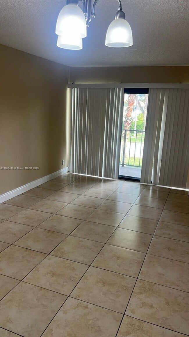 Building Photo - 1480 Windorah Way