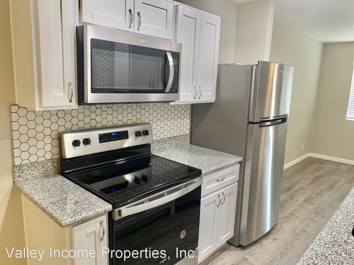 Primary Photo - 6821 N 45th Ave