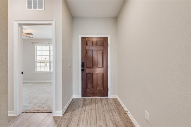 Building Photo - 1116 Rumble Dr