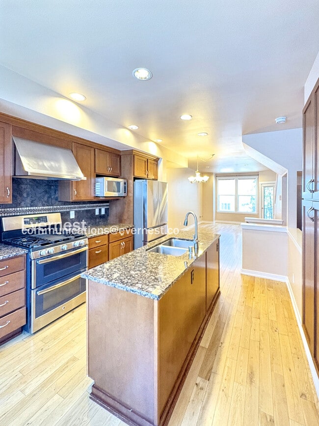 Building Photo - 4428 44th Ave SW