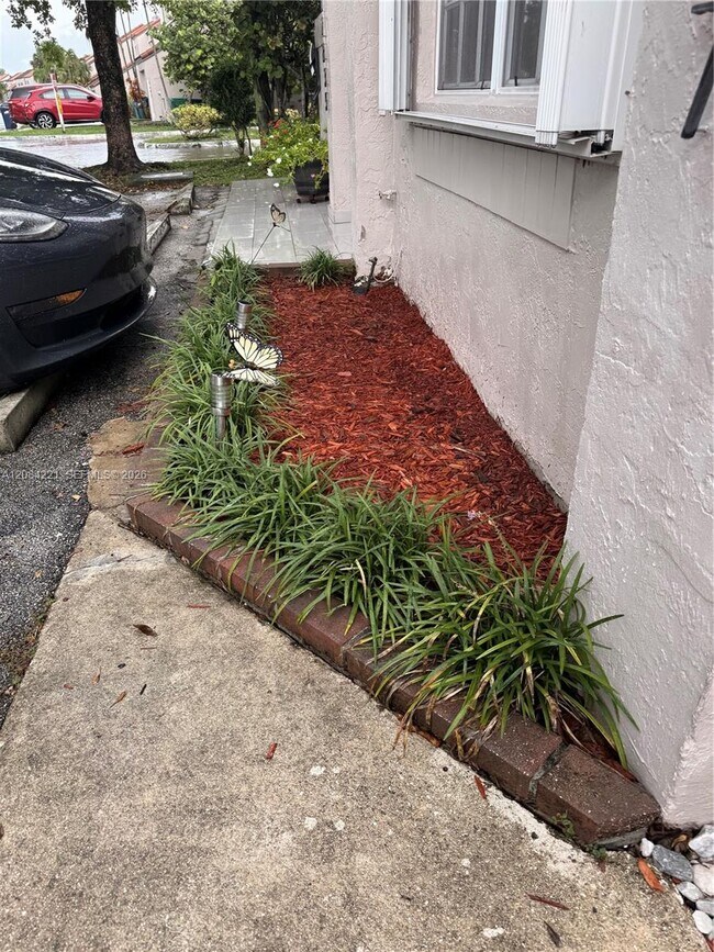 Building Photo - 12837 SW 65th Terrace