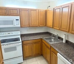 Building Photo - 1011 Green Pine Blvd
