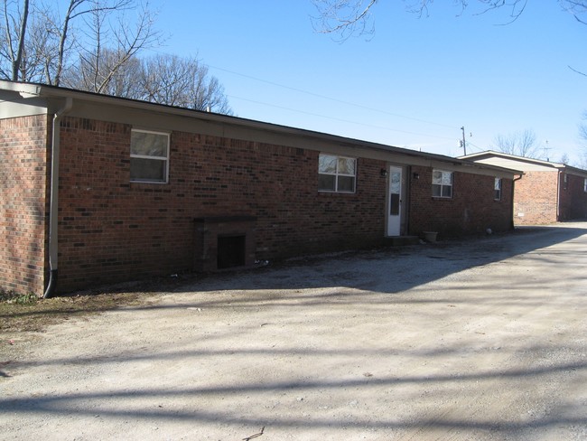 Building Photo - Fairland Apartments