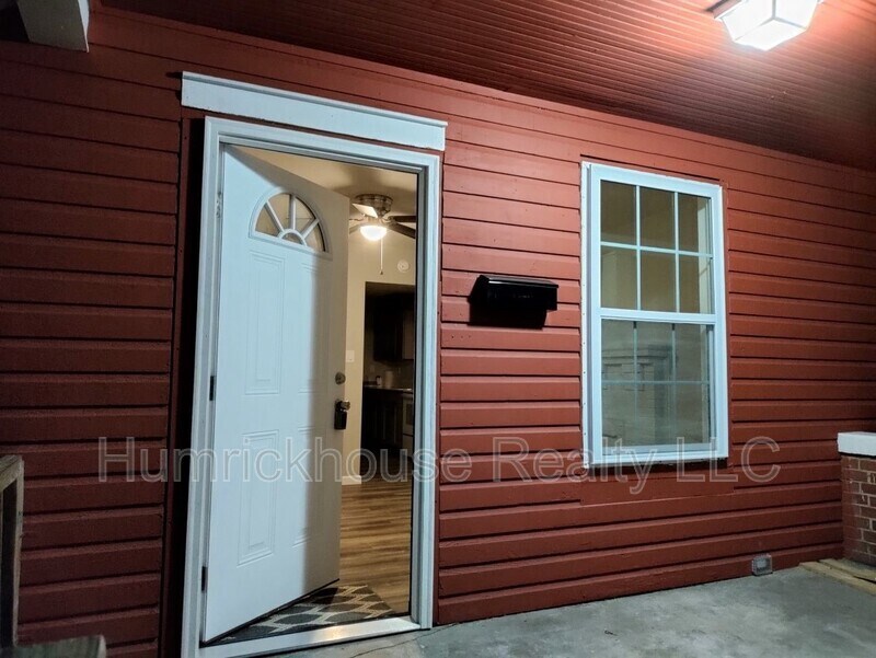 Primary Photo - 2825 Morson St